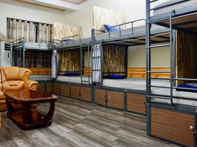 Phòng Ngủ Tập Thể 8 Giường - ECO HOMESTAY