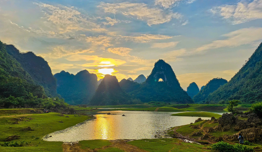 Why November is the Perfect Time to Explore the Cao Bằng Loop