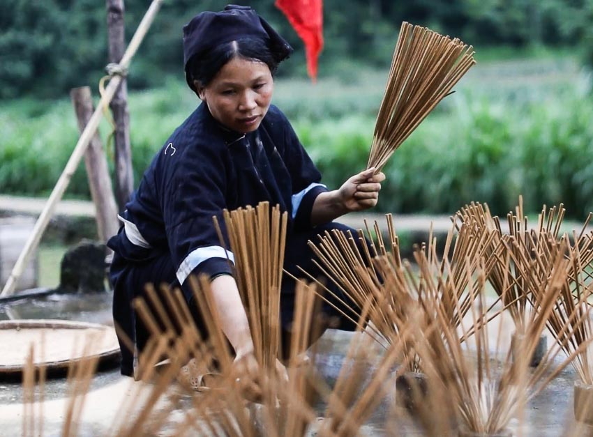 Phia Thap Incense Village