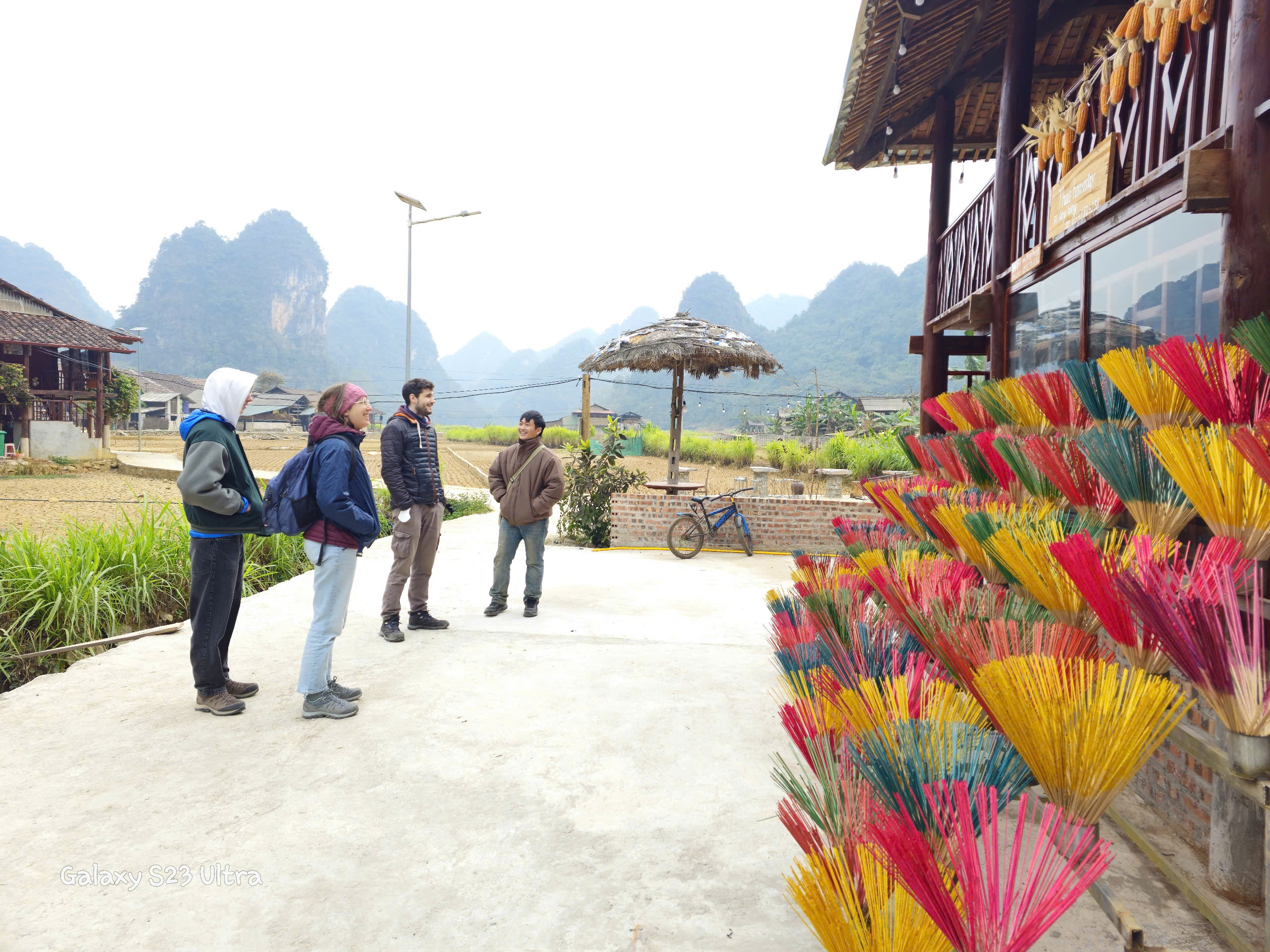 Làng Hương Phia Thắp