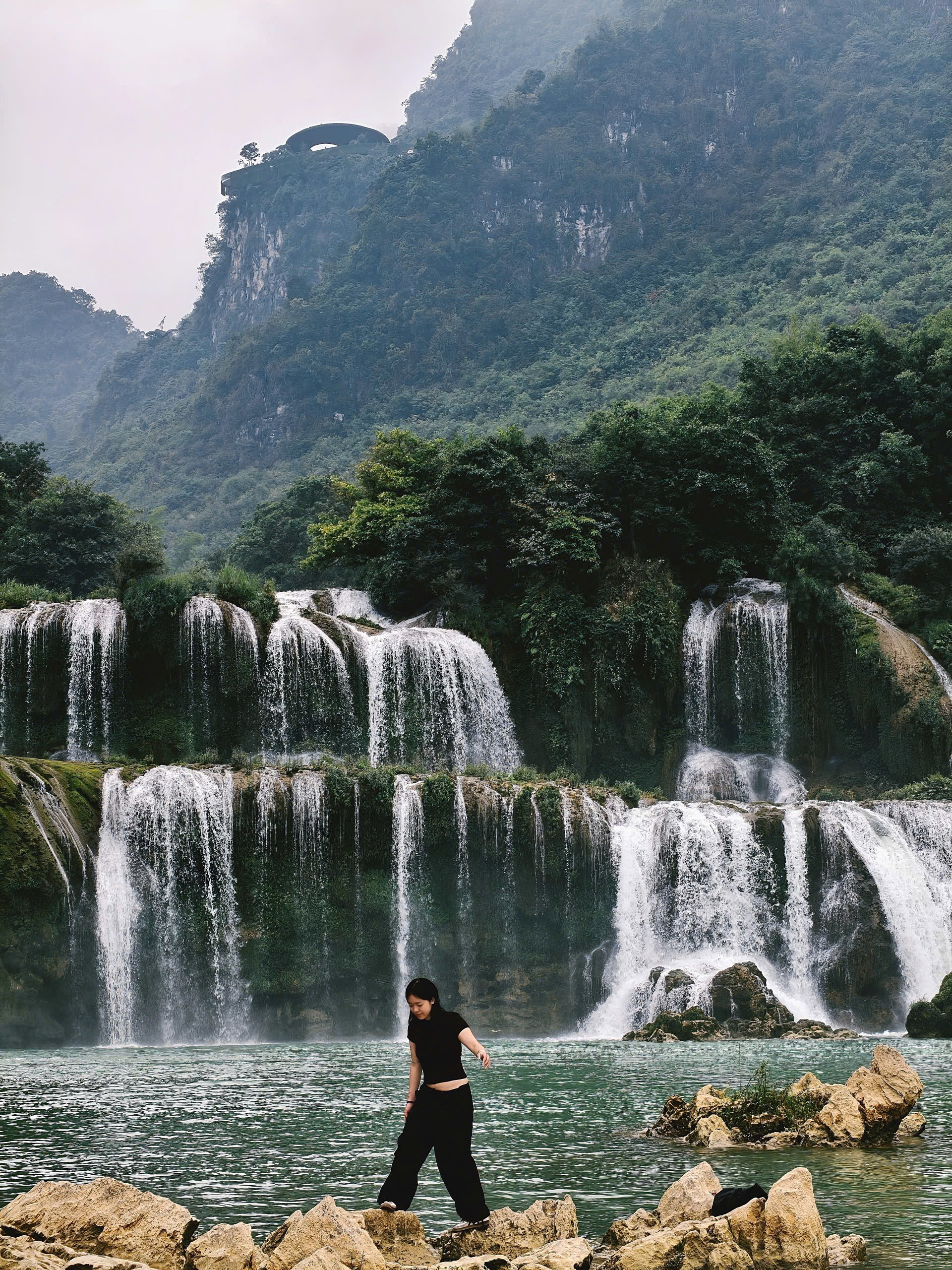 BAN GIOC WATERFALL