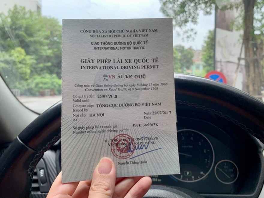 The IDP 1969 is an international driving permit accepted in Vietnam.